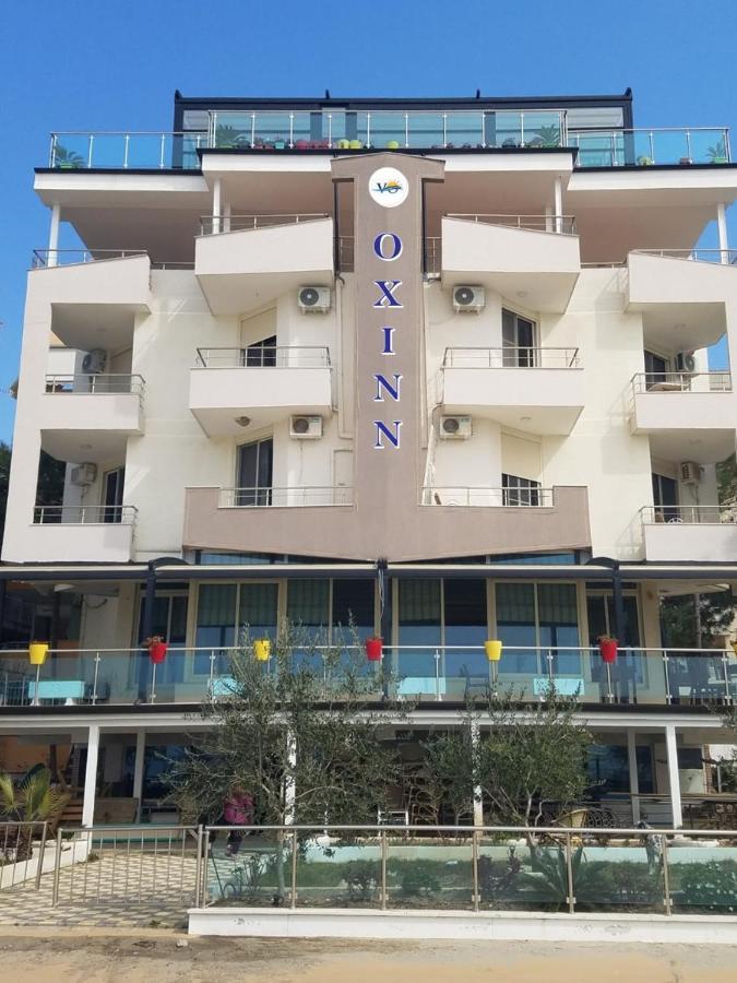 Vila Oxinn Kryemëdhenji Exterior photo