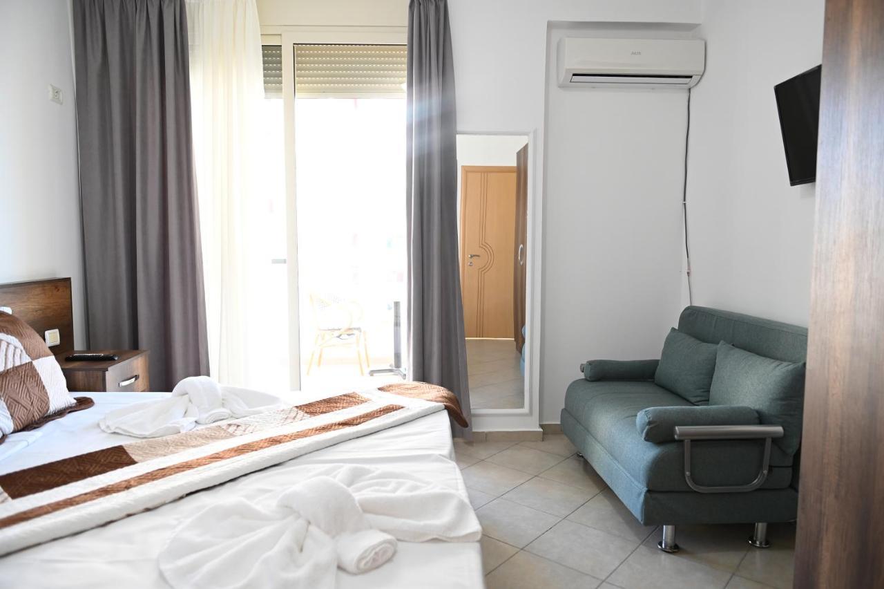 Vila Oxinn Kryemëdhenji Exterior photo